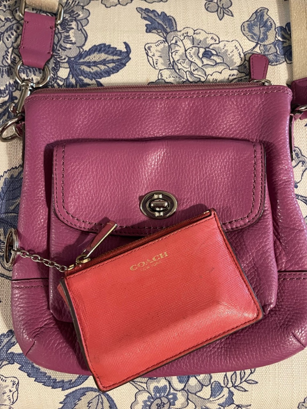 Coach Pebbled Leather Crossbody + Card Holder - Picture 3 of 8